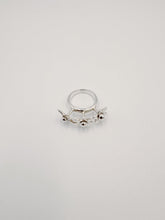 Load image into Gallery viewer, DAISY