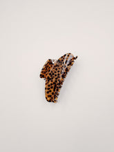 Load image into Gallery viewer, GUPPY
