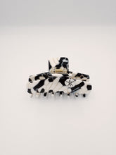 Load image into Gallery viewer, MARBLE
